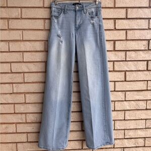 Women's Light Blue Jeans